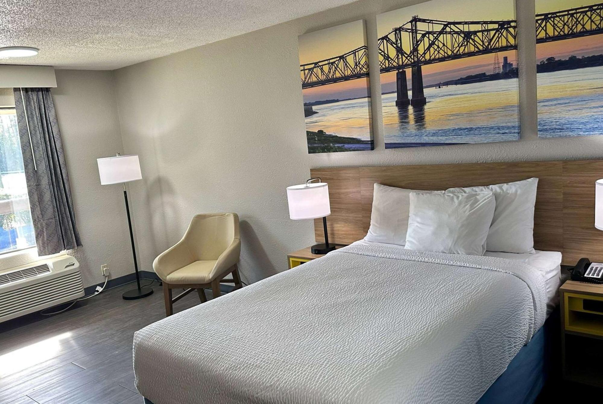 Days Inn By Wyndham Columbia Ne Fort Jackson Экстерьер фото